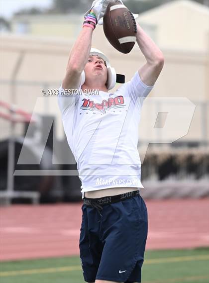 Thumbnail 2 in Tesoro vs. Ayala (Surf City Passing Tournament) photogallery.