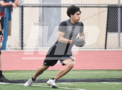 Thumbnail 2 in Tesoro vs. Ayala (Surf City Passing Tournament) photogallery.