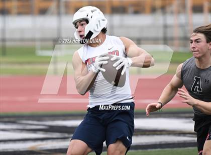 Thumbnail 1 in Tesoro vs. Ayala (Surf City Passing Tournament) photogallery.