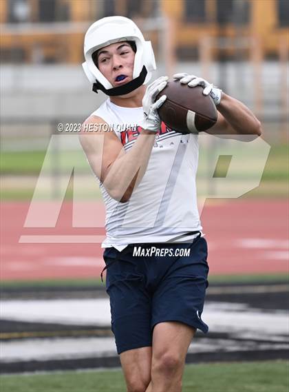 Thumbnail 2 in Tesoro vs. Ayala (Surf City Passing Tournament) photogallery.