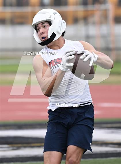 Thumbnail 3 in Tesoro vs. Ayala (Surf City Passing Tournament) photogallery.