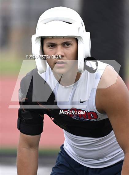 Thumbnail 3 in Tesoro vs. Ayala (Surf City Passing Tournament) photogallery.