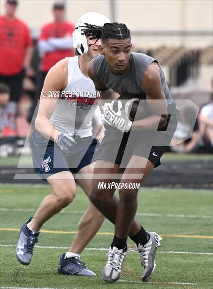 Thumbnail 2 in Tesoro vs. Ayala (Surf City Passing Tournament) photogallery.