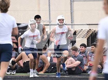 Thumbnail 2 in Tesoro vs. Ayala (Surf City Passing Tournament) photogallery.
