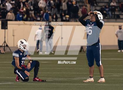 Thumbnail 2 in Garfield  vs. Roosevelt (East Los Angeles Classic) photogallery.