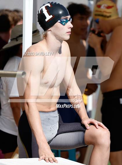 Thumbnail 2 in Wolves Invitational photogallery.