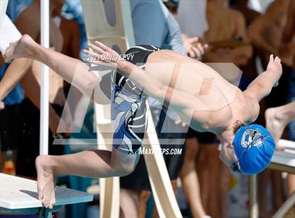 Thumbnail 3 in Wolves Invitational photogallery.