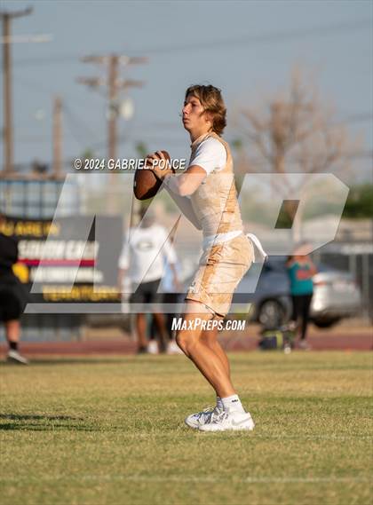 Thumbnail 3 in Holtville vs Yuma Catholic (7 on 7) photogallery.