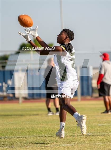 Thumbnail 1 in Holtville vs Yuma Catholic (7 on 7) photogallery.