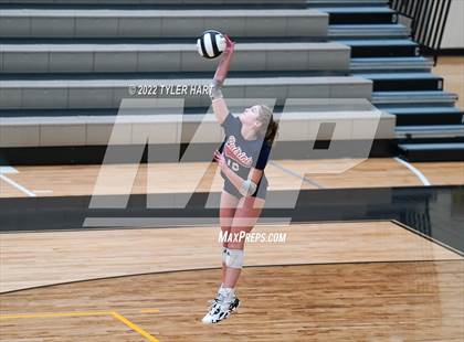 Thumbnail 1 in Terre Haute North Vigo vs. Brownsburg (IHSAA 4A Sectional Semifinal) photogallery.