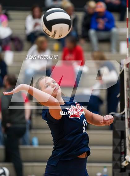 Thumbnail 2 in Terre Haute North Vigo vs. Brownsburg (IHSAA 4A Sectional Semifinal) photogallery.