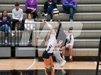 Thumbnail 2 in Terre Haute North Vigo vs. Brownsburg (IHSAA 4A Sectional Semifinal) photogallery.