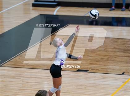 Thumbnail 1 in Terre Haute North Vigo vs. Brownsburg (IHSAA 4A Sectional Semifinal) photogallery.