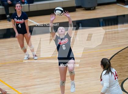 Thumbnail 1 in Terre Haute North Vigo vs. Brownsburg (IHSAA 4A Sectional Semifinal) photogallery.