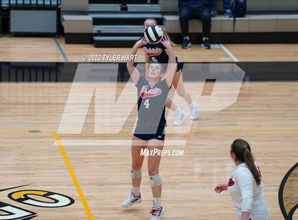 Thumbnail 1 in Terre Haute North Vigo vs. Brownsburg (IHSAA 4A Sectional Semifinal) photogallery.