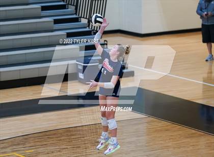 Thumbnail 3 in Terre Haute North Vigo vs. Brownsburg (IHSAA 4A Sectional Semifinal) photogallery.