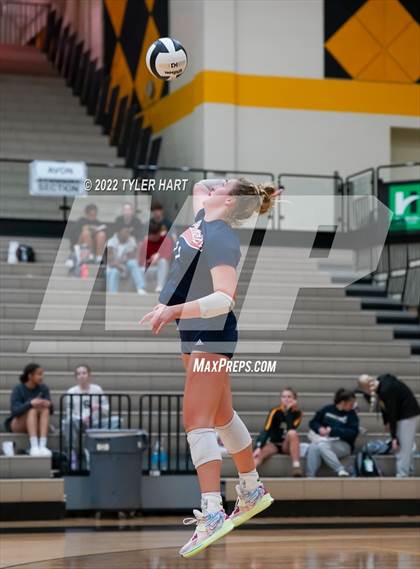 Thumbnail 1 in Terre Haute North Vigo vs. Brownsburg (IHSAA 4A Sectional Semifinal) photogallery.