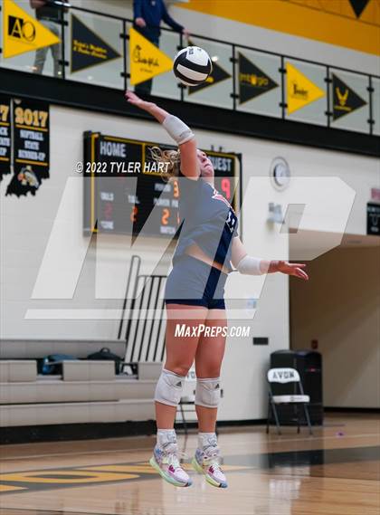 Thumbnail 1 in Terre Haute North Vigo vs. Brownsburg (IHSAA 4A Sectional Semifinal) photogallery.