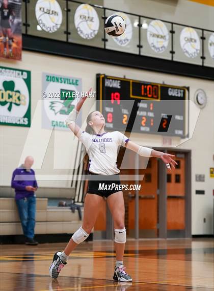 Thumbnail 1 in Terre Haute North Vigo vs. Brownsburg (IHSAA 4A Sectional Semifinal) photogallery.