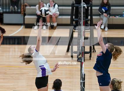 Thumbnail 1 in Terre Haute North Vigo vs. Brownsburg (IHSAA 4A Sectional Semifinal) photogallery.