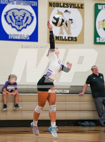 Thumbnail 2 in Terre Haute North Vigo vs. Brownsburg (IHSAA 4A Sectional Semifinal) photogallery.