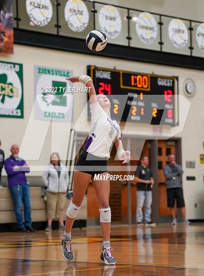 Thumbnail 3 in Terre Haute North Vigo vs. Brownsburg (IHSAA 4A Sectional Semifinal) photogallery.