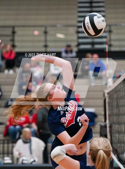 Thumbnail 2 in Terre Haute North Vigo vs. Brownsburg (IHSAA 4A Sectional Semifinal) photogallery.