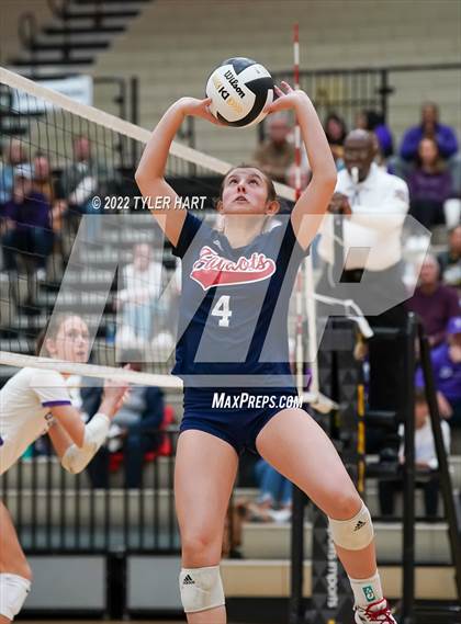 Thumbnail 2 in Terre Haute North Vigo vs. Brownsburg (IHSAA 4A Sectional Semifinal) photogallery.