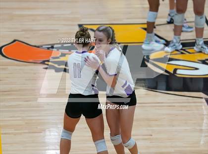 Thumbnail 2 in Terre Haute North Vigo vs. Brownsburg (IHSAA 4A Sectional Semifinal) photogallery.