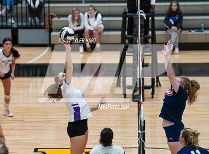 Thumbnail 3 in Terre Haute North Vigo vs. Brownsburg (IHSAA 4A Sectional Semifinal) photogallery.
