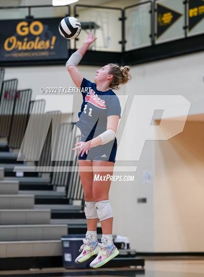 Thumbnail 1 in Terre Haute North Vigo vs. Brownsburg (IHSAA 4A Sectional Semifinal) photogallery.