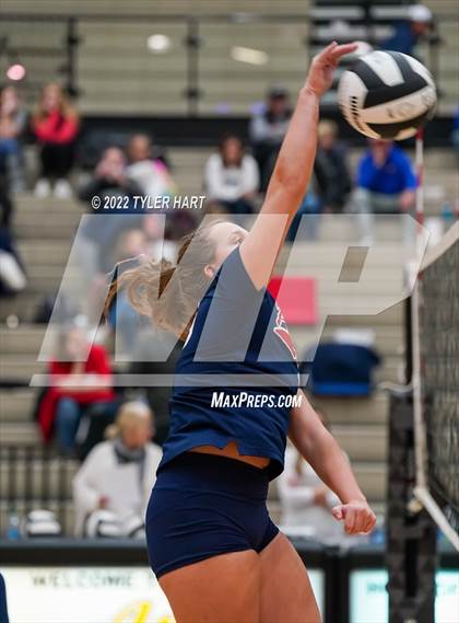 Thumbnail 1 in Terre Haute North Vigo vs. Brownsburg (IHSAA 4A Sectional Semifinal) photogallery.