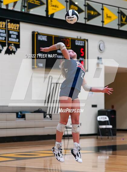 Thumbnail 1 in Terre Haute North Vigo vs. Brownsburg (IHSAA 4A Sectional Semifinal) photogallery.