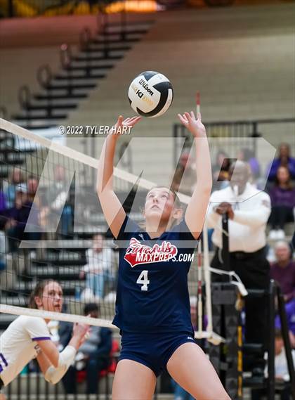 Thumbnail 3 in Terre Haute North Vigo vs. Brownsburg (IHSAA 4A Sectional Semifinal) photogallery.