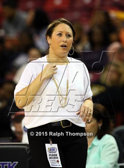 Thumbnail 2 in Rio Linda vs. Vanden (CIF SJS D-3 Final) photogallery.