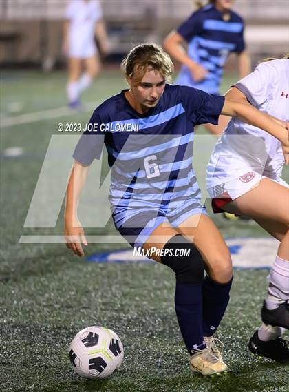 Thumbnail 3 in Johnson vs Lee photogallery.