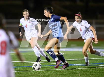 Thumbnail 2 in Johnson vs Lee photogallery.