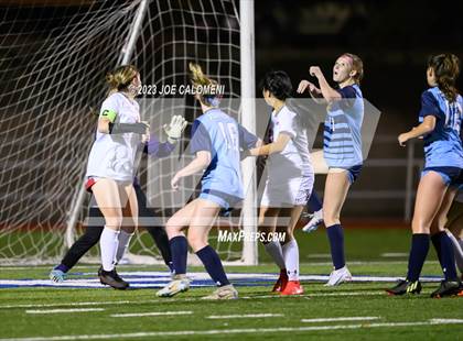 Thumbnail 3 in Johnson vs Lee photogallery.