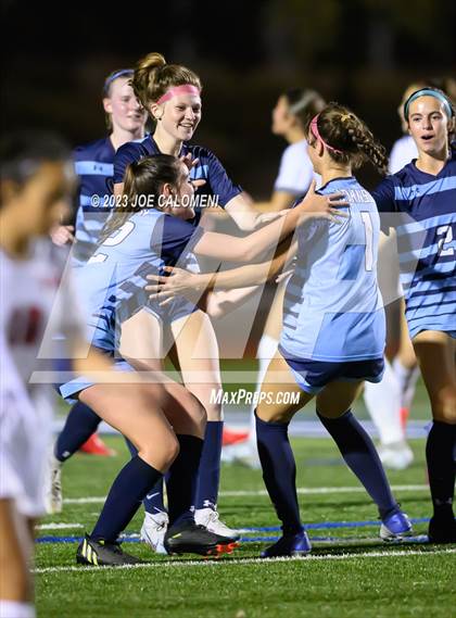 Thumbnail 3 in Johnson vs Lee photogallery.