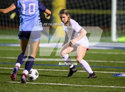 Thumbnail 2 in Johnson vs Lee photogallery.