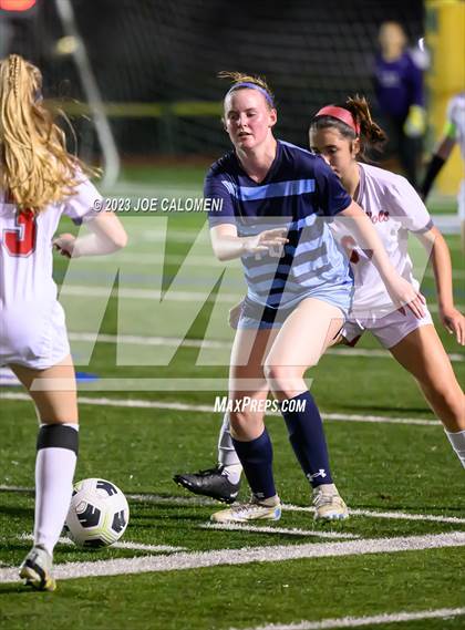 Thumbnail 3 in Johnson vs Lee photogallery.