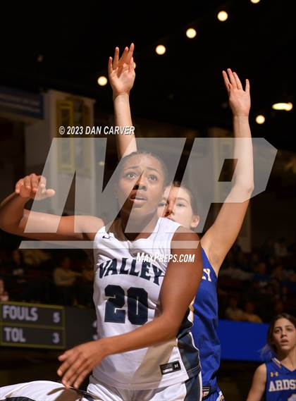 Thumbnail 3 in Ardsly vs Putnam Valley (NYSPHSAA Section 1 Class B Semifinal) photogallery.