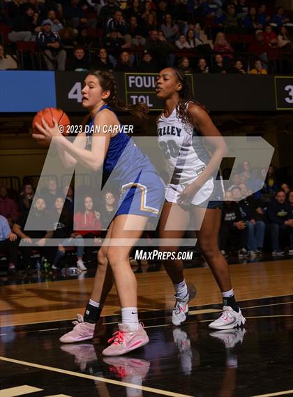 Thumbnail 2 in Ardsly vs Putnam Valley (NYSPHSAA Section 1 Class B Semifinal) photogallery.