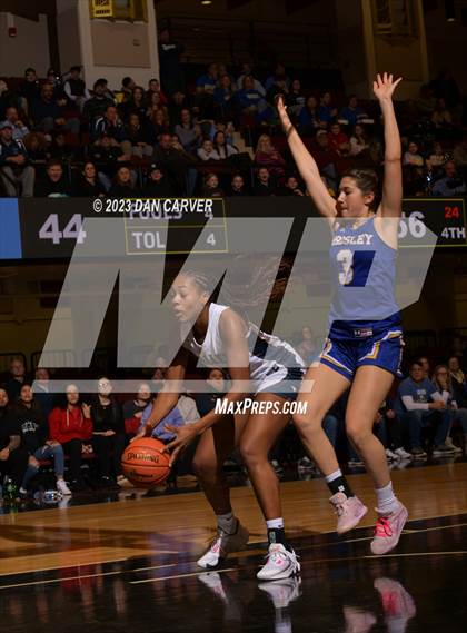 Thumbnail 1 in Ardsly vs Putnam Valley (NYSPHSAA Section 1 Class B Semifinal) photogallery.
