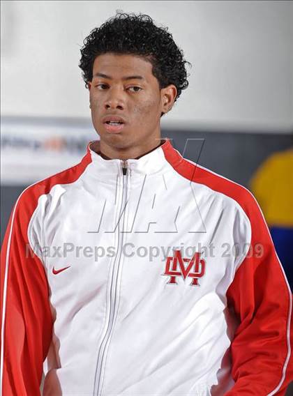 Thumbnail 1 in Mater Dei vs. Gahr (2009 Pangos Dream Classic) photogallery.
