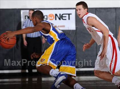 Thumbnail 1 in Mater Dei vs. Gahr (2009 Pangos Dream Classic) photogallery.