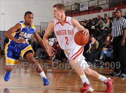 Thumbnail 2 in Mater Dei vs. Gahr (2009 Pangos Dream Classic) photogallery.