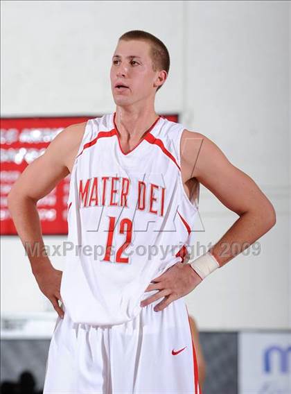 Thumbnail 3 in Mater Dei vs. Gahr (2009 Pangos Dream Classic) photogallery.