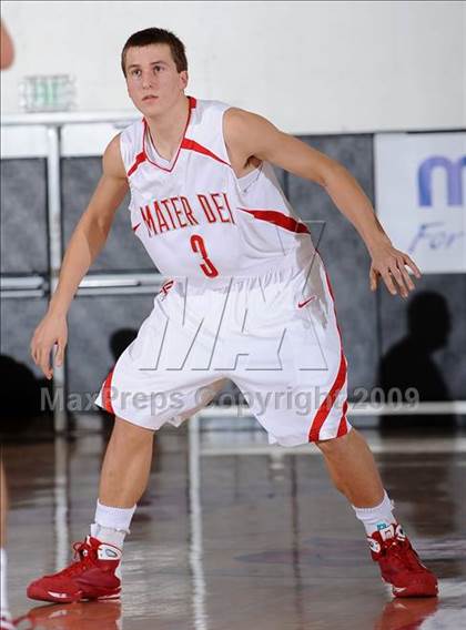 Thumbnail 2 in Mater Dei vs. Gahr (2009 Pangos Dream Classic) photogallery.