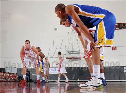Thumbnail 1 in Mater Dei vs. Gahr (2009 Pangos Dream Classic) photogallery.
